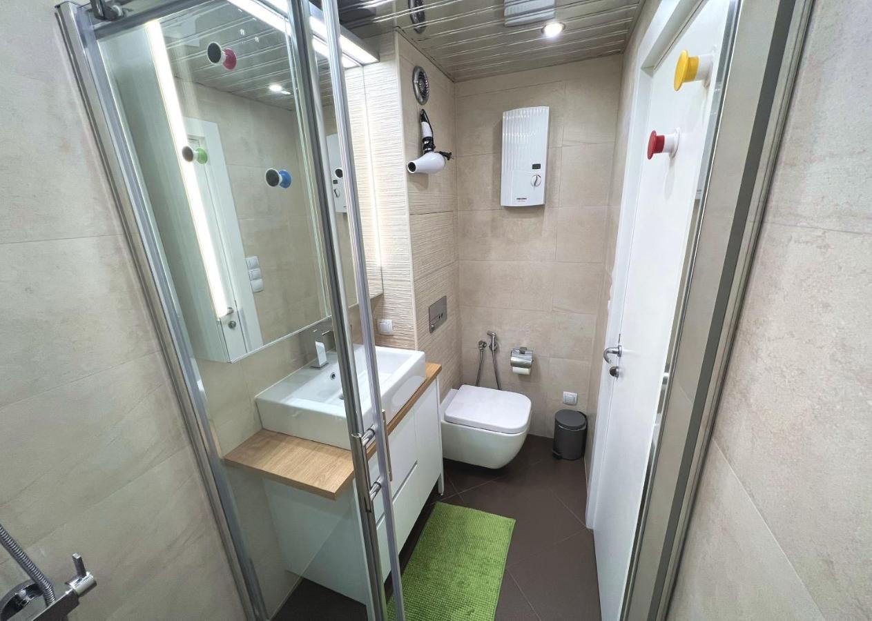 Unique Luxurious Jacuzzi Penthouse Duplex In City Center! 2 Baths! Free Parking! Sofia Zewnętrze zdjęcie